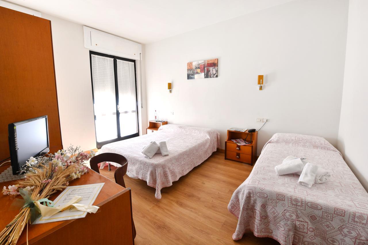 Hotel Motel Europa Domodossola Exterior foto